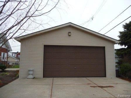 15621 Charles R Avenue Eastpointe, MI 48021 - Photo 16 of 16 Garage