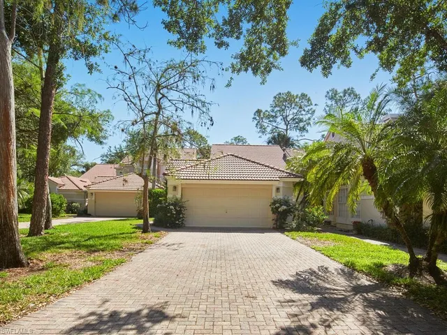 $739,000 | 114 Amblewood Lane, Unit 9903, Naples, FL 34105