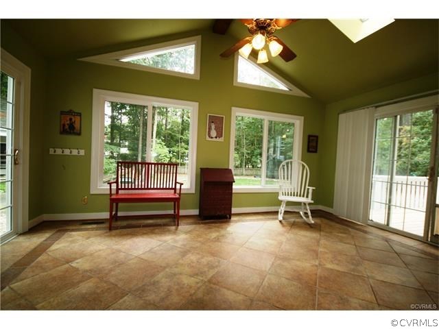 12831 Foxstone Road Midlothian, VA 23113 - Photo 11 of 26 Sun room with vault ceiling