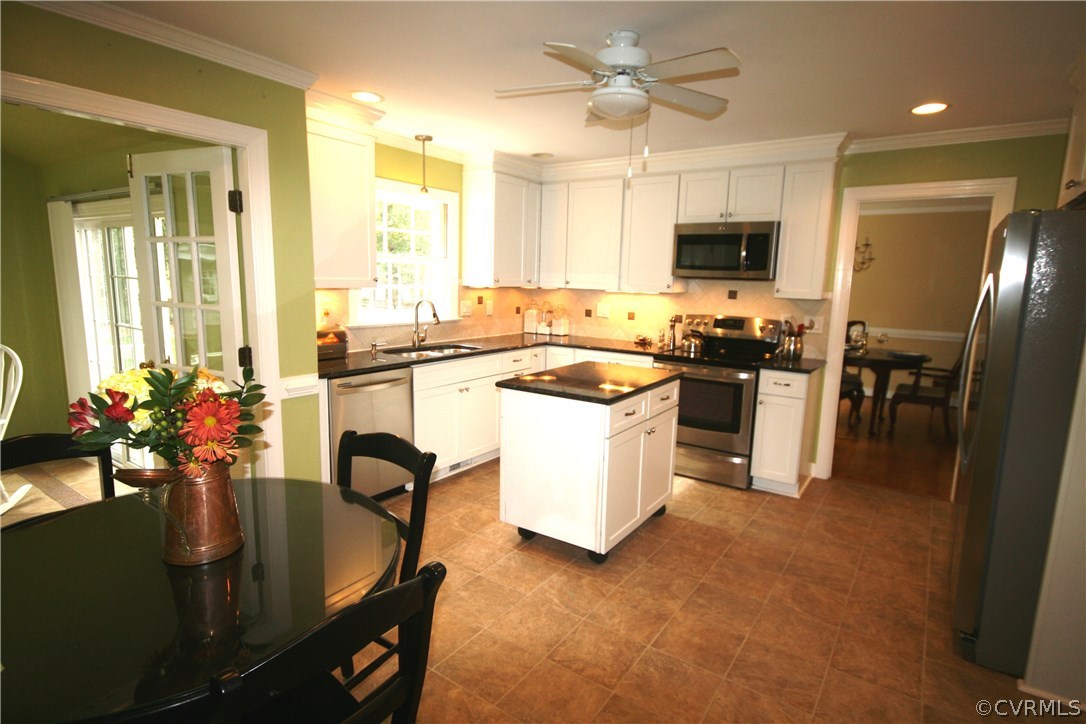 12831 Foxstone Road Midlothian, VA 23113 - Photo 2 of 26