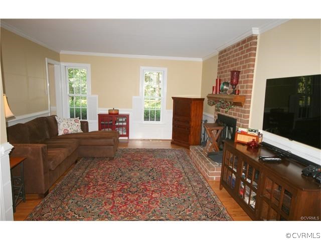 12831 Foxstone Road Midlothian, VA 23113 - Photo 5 of 26 Family room