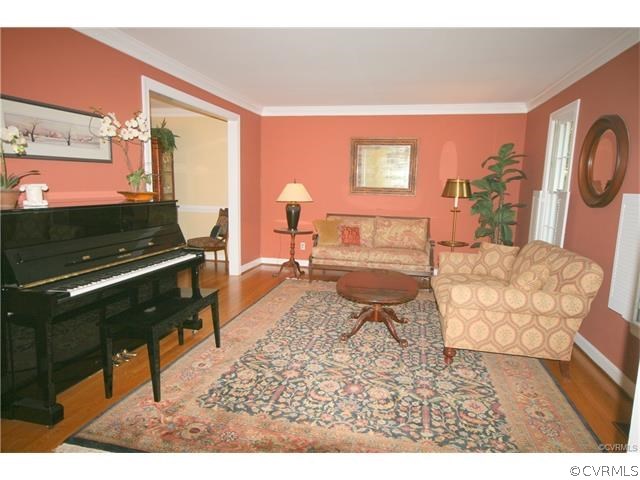 12831 Foxstone Road Midlothian, VA 23113 - Photo 10 of 26 Living room
