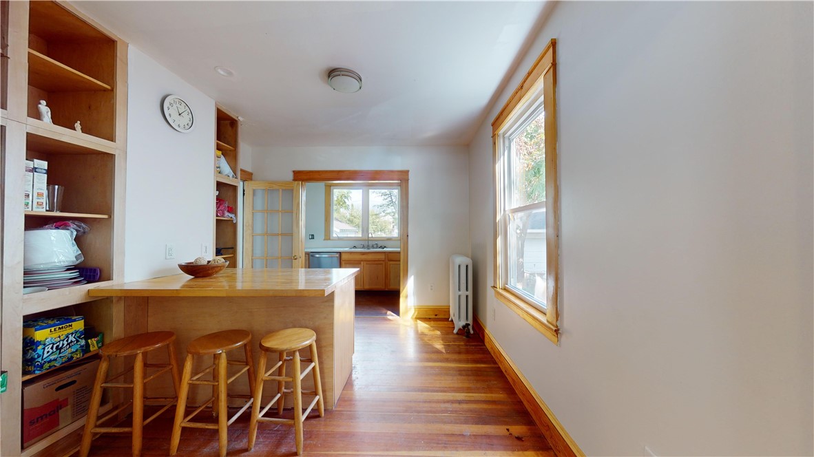 111 Rutherglen Avenue Providence, RI 02907 - Photo 20 of 38