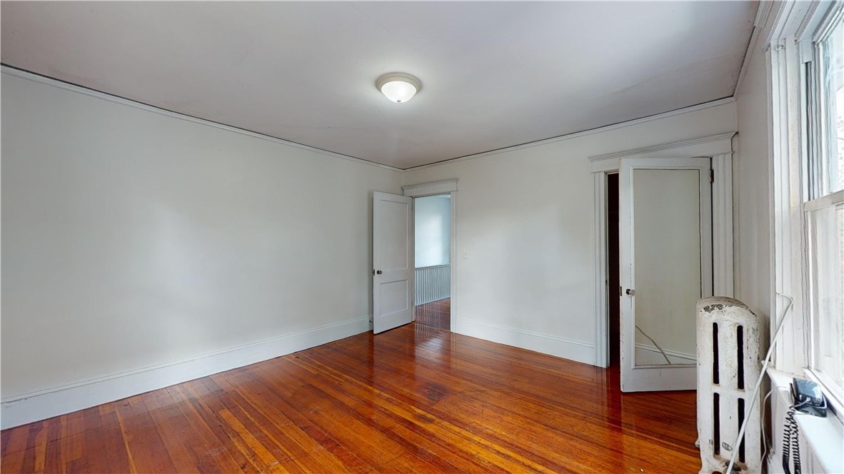 111 Rutherglen Avenue Providence, RI 02907 - Photo 26 of 38