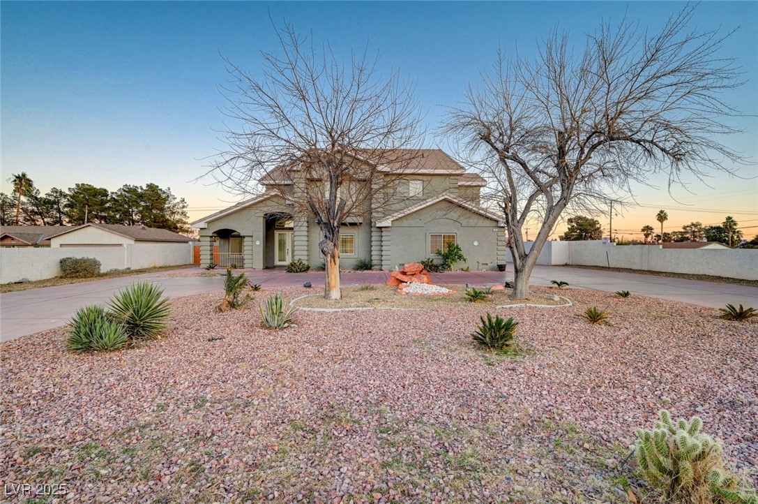 1964 Westwind Road Las Vegas, NV 89146 - Photo 2 of 75 Gallery Image 2