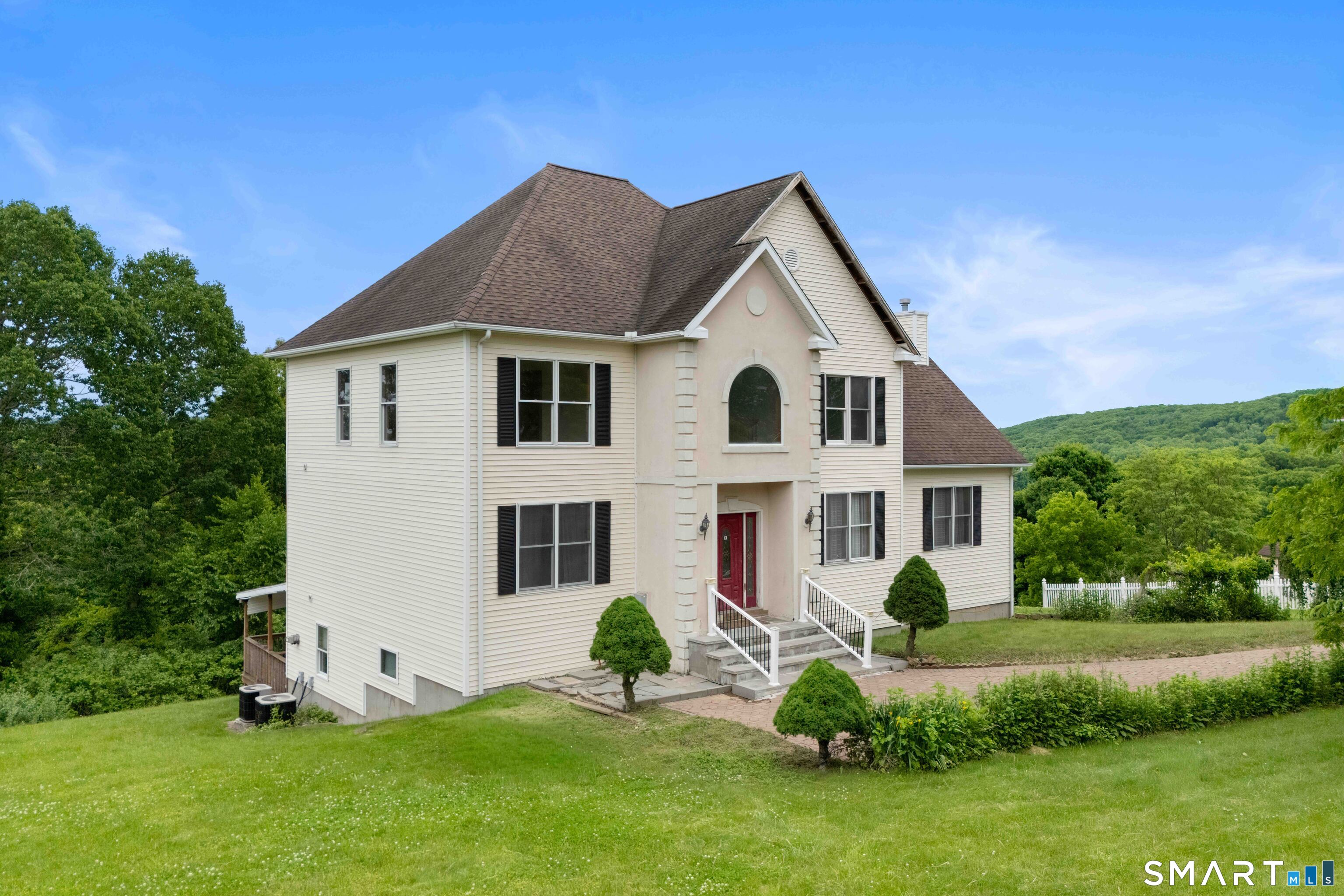 77 Graham Ridge Road Naugatuck, CT 06770 - Photo 2 of 10