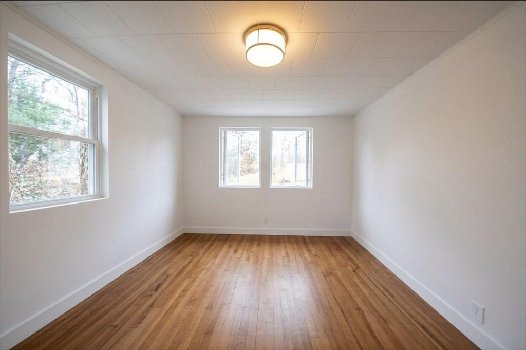 76 East Shore Road Holbrook, MA 02343 - Photo 8 of 23