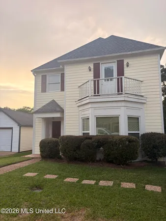 $329,900 | 4 Spring Lake Point, Pearl, MS 39208