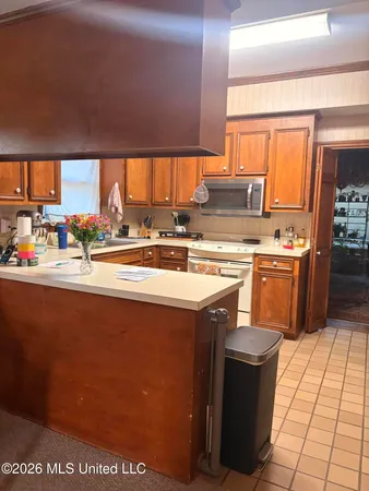 $329,900 | 4 Spring Lake Point, Pearl, MS 39208