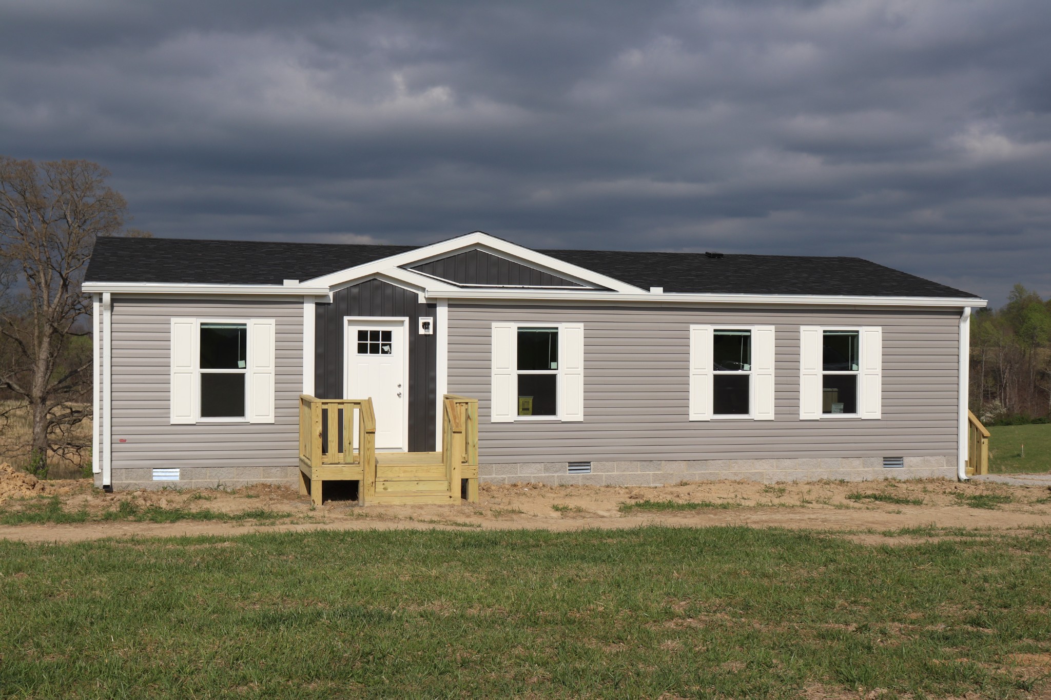 780 Nixon Road Red Boiling Springs, TN 37150 - Photo 25 of 25 a front view of a house with a yard