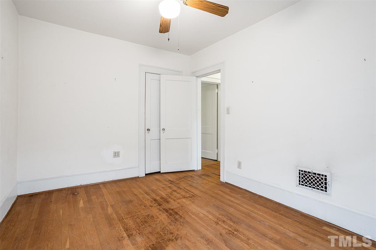 1826 White Oak Road Raleigh, NC 27608 - Photo 11 of 30