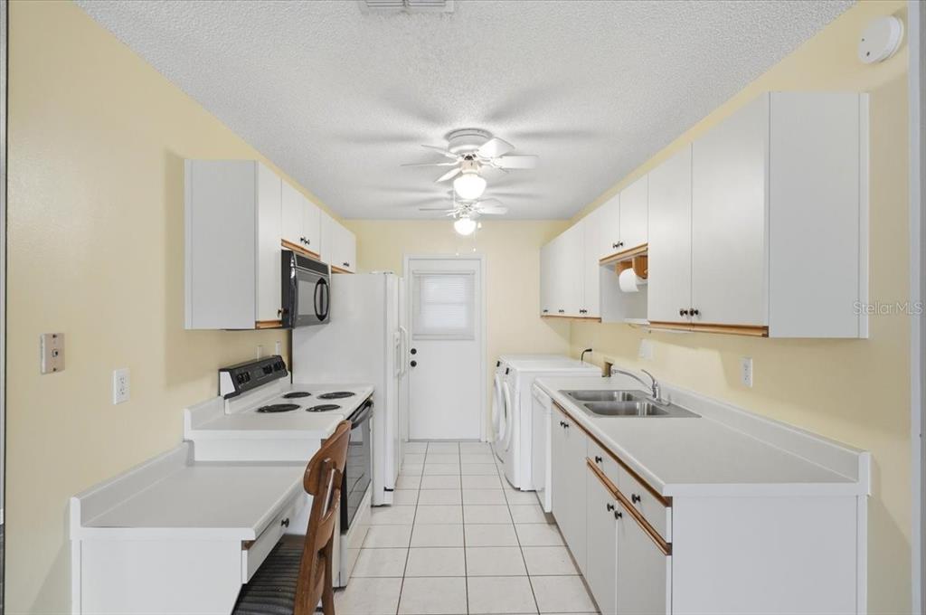 207 Winter Ridge Boulevard, Unit 4 Winter Haven, FL 33881 - Photo 6 of 43