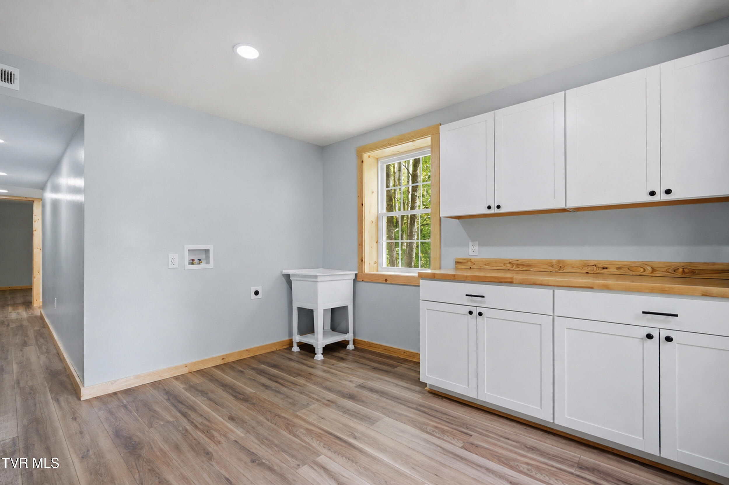 14722 Bull Run Road Coeburn, VA 24230 - Photo 26 of 37 26_14722 bull run rd-37
