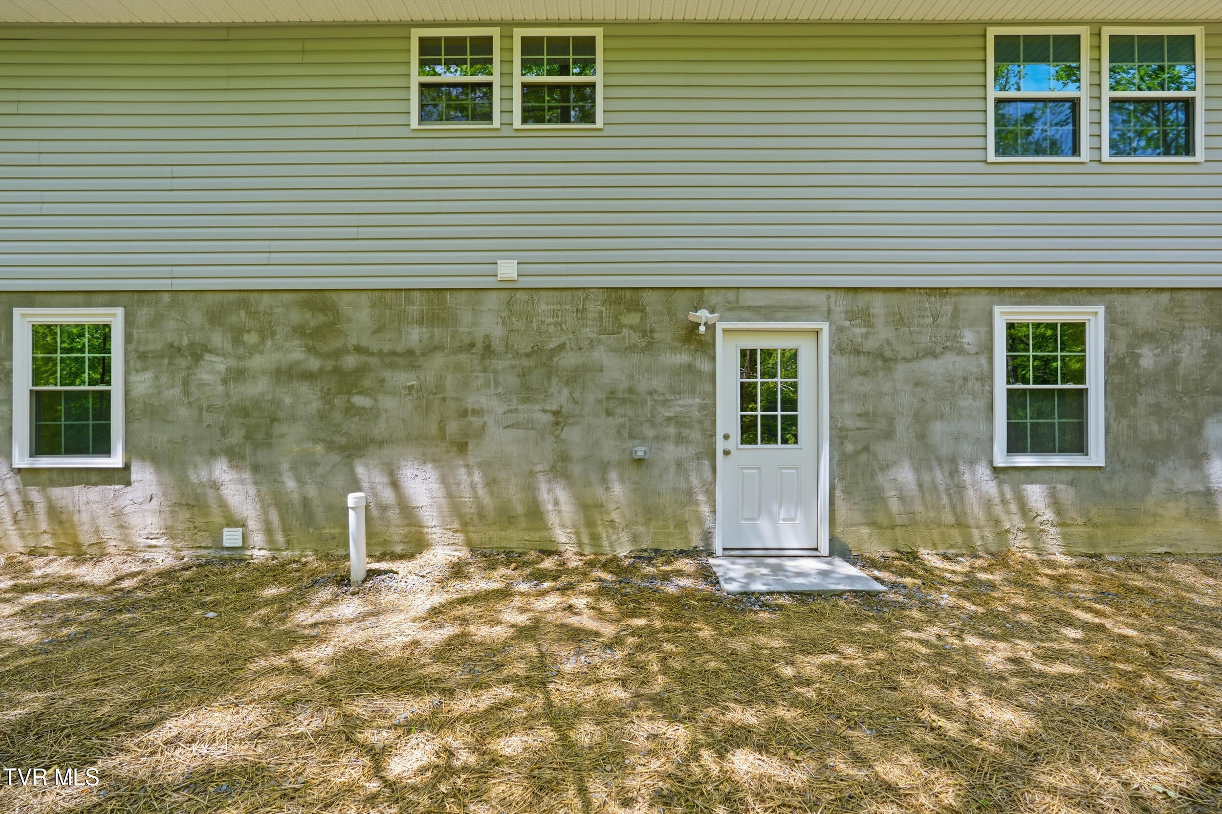14722 Bull Run Road Coeburn, VA 24230 - Photo 3 of 37 3_14722 bull run rd-19