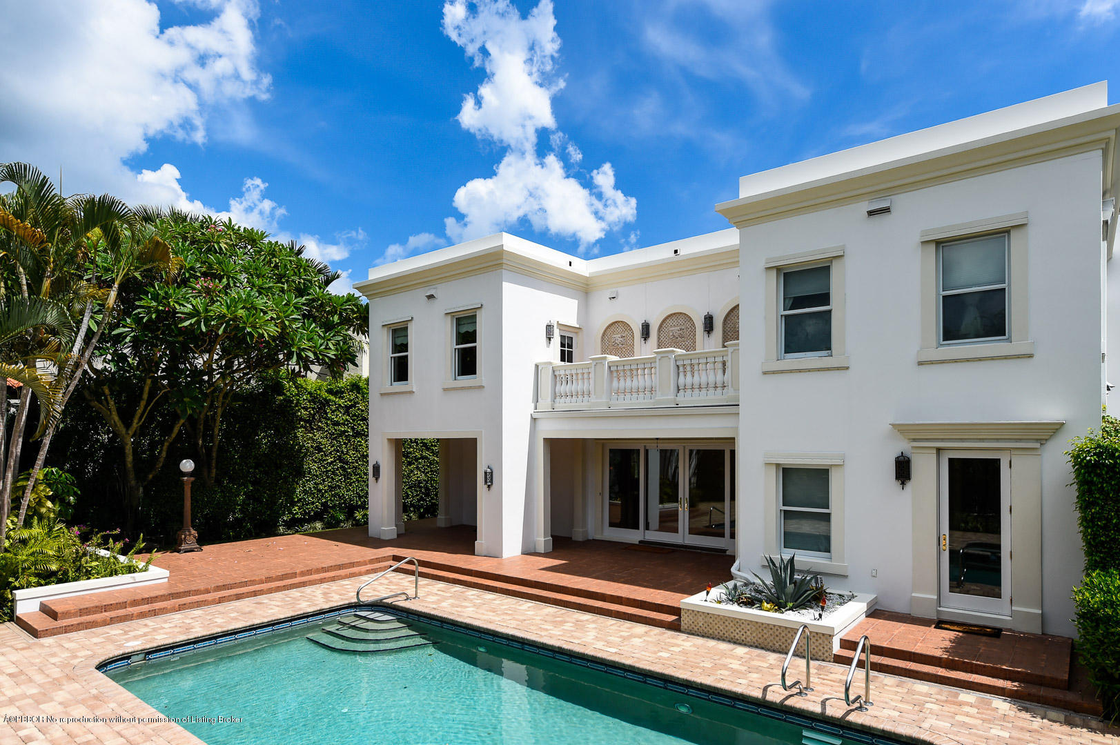 142 South County Road Palm Beach, FL 33480 - Photo 7 of 12 a outdoor space with lounge chair and fireplace