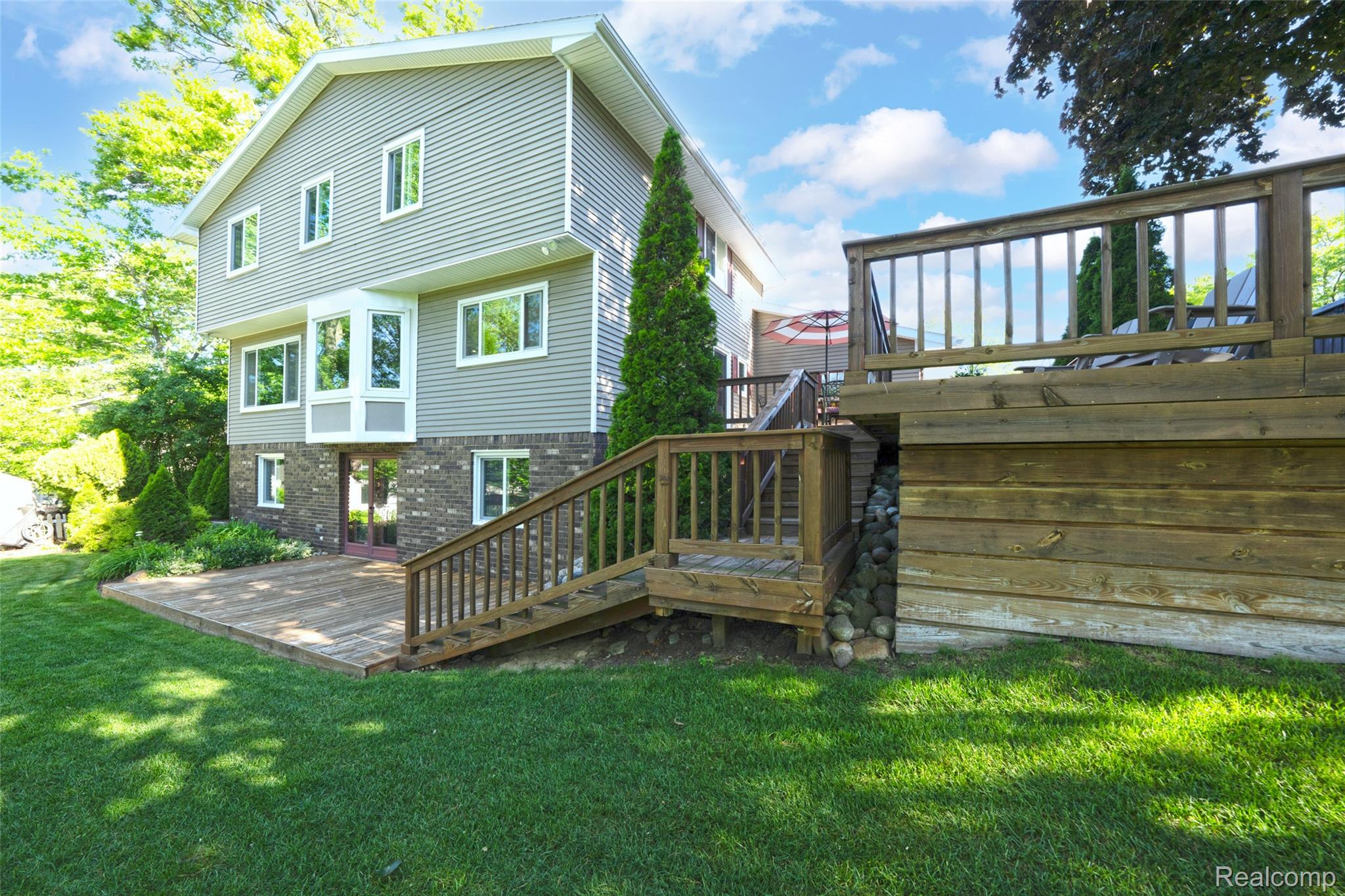7841 Rampart Trail Waterford, MI 48327 - Photo 25 of 27 7841 Rampart Trail Waterford non HDR-11.jpg