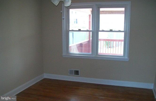 1828 Dunmere Road Baltimore, MD 21222 - Photo 4 of 11 Bedroom