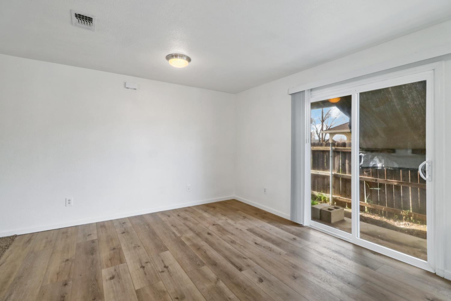 125 Ford Road Sacramento, CA 95838 - Photo 14 of 39