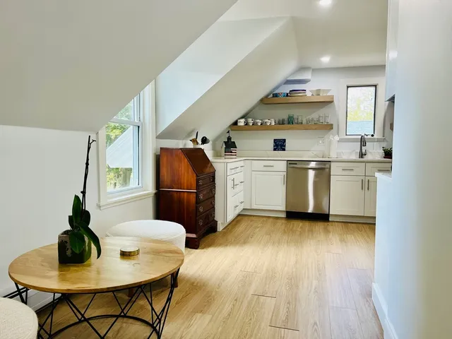 $599,000 | 30 Chapel Street, Unit B, Gloucester, MA 01930