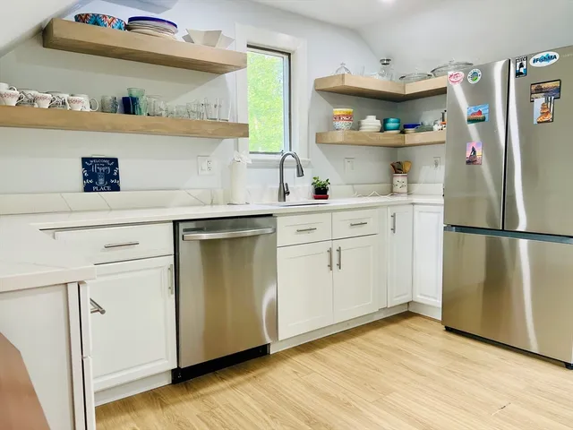 $599,000 | 30 Chapel Street, Unit B, Gloucester, MA 01930