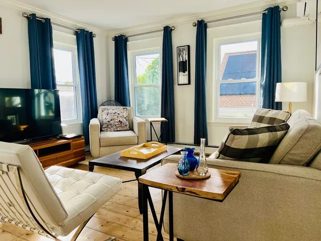 $599,000 | 30 Chapel Street, Unit B, Gloucester, MA 01930