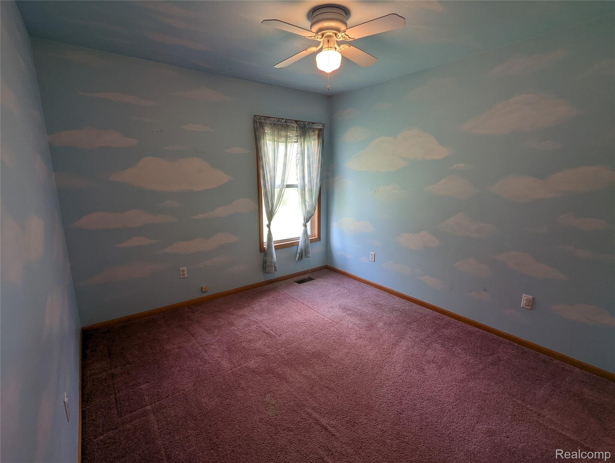 46557 Heydenreich Road Macomb, MI 48044 - Photo 22 of 34 PXL_20220520_153218616.jpg
