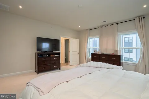 $3,600 | 2269 Woodland Gap Terrace, Unit 16, Herndon, VA 20171