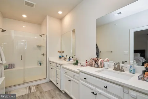 $3,600 | 2269 Woodland Gap Terrace, Unit 16, Herndon, VA 20171