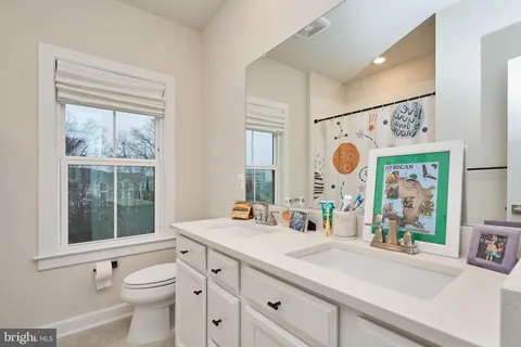 $3,600 | 2269 Woodland Gap Terrace, Unit 16, Herndon, VA 20171