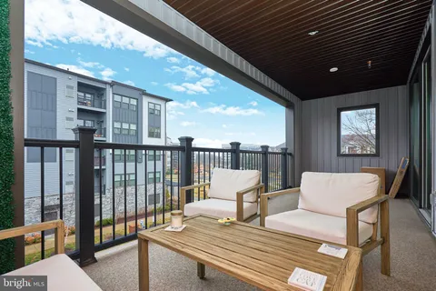 $3,600 | 2269 Woodland Gap Terrace, Unit 16, Herndon, VA 20171