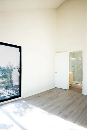 $3,250 | 458 Riverdale Drive, Glendale, CA 91204