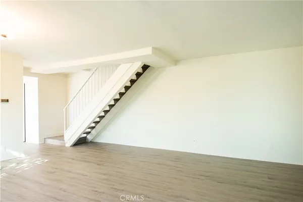 $3,250 | 458 Riverdale Drive, Glendale, CA 91204