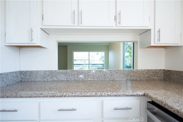 $3,500 | 458 Riverdale Drive, Glendale, CA 91204