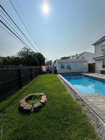$5,499 | 12 Green Lane, Levittown, NY 11756