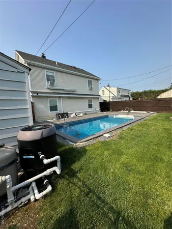 $5,499 | 12 Green Lane, Levittown, NY 11756