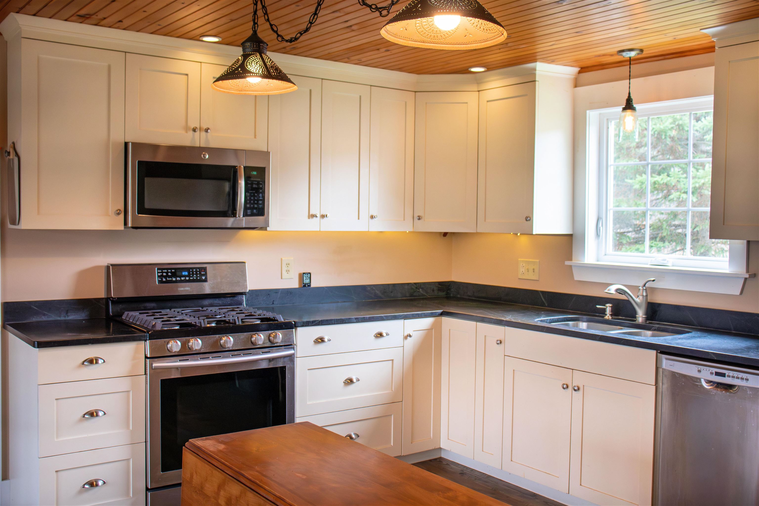 391 Bimson Drive Barnet, VT 05821 - Photo 7 of 60