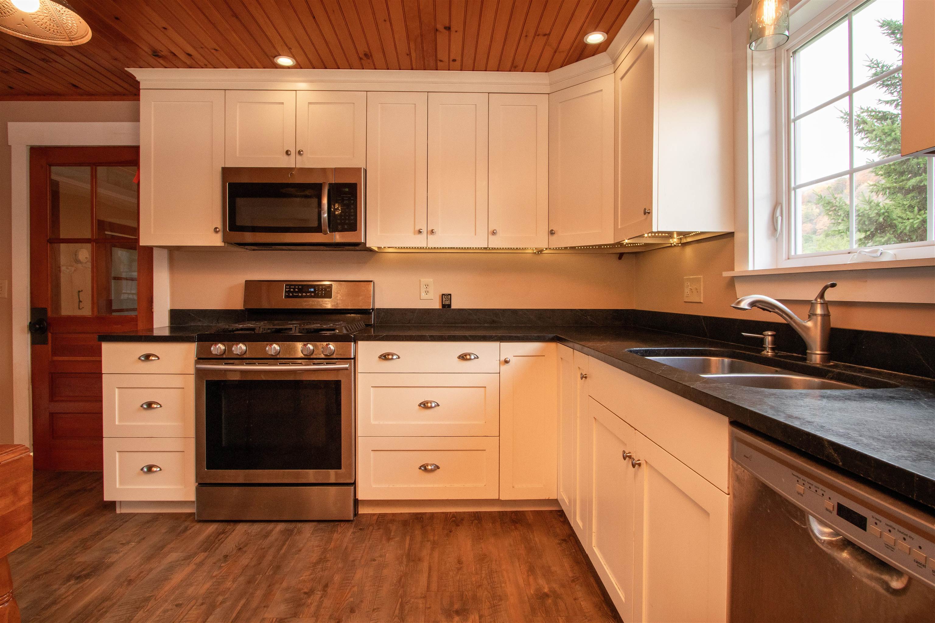 391 Bimson Drive Barnet, VT 05821 - Photo 9 of 60