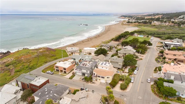$1,899,900 | 295 Plymouth Street, Cambria, CA 93428