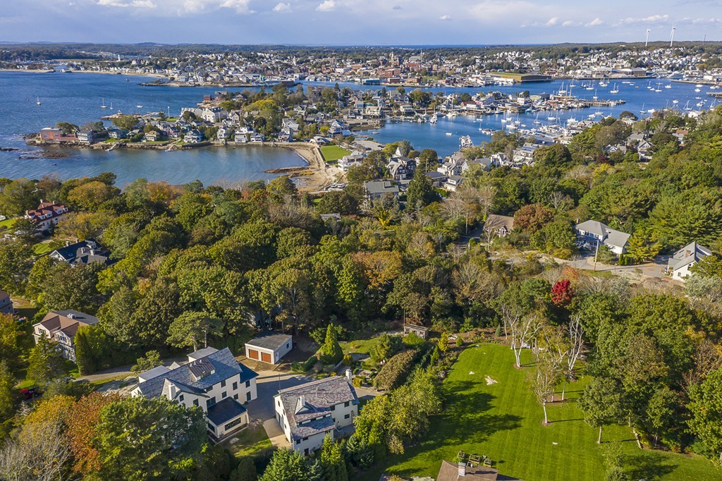10 Grapevine Road, Unit A Gloucester, MA 01930 - Photo 2 of 28