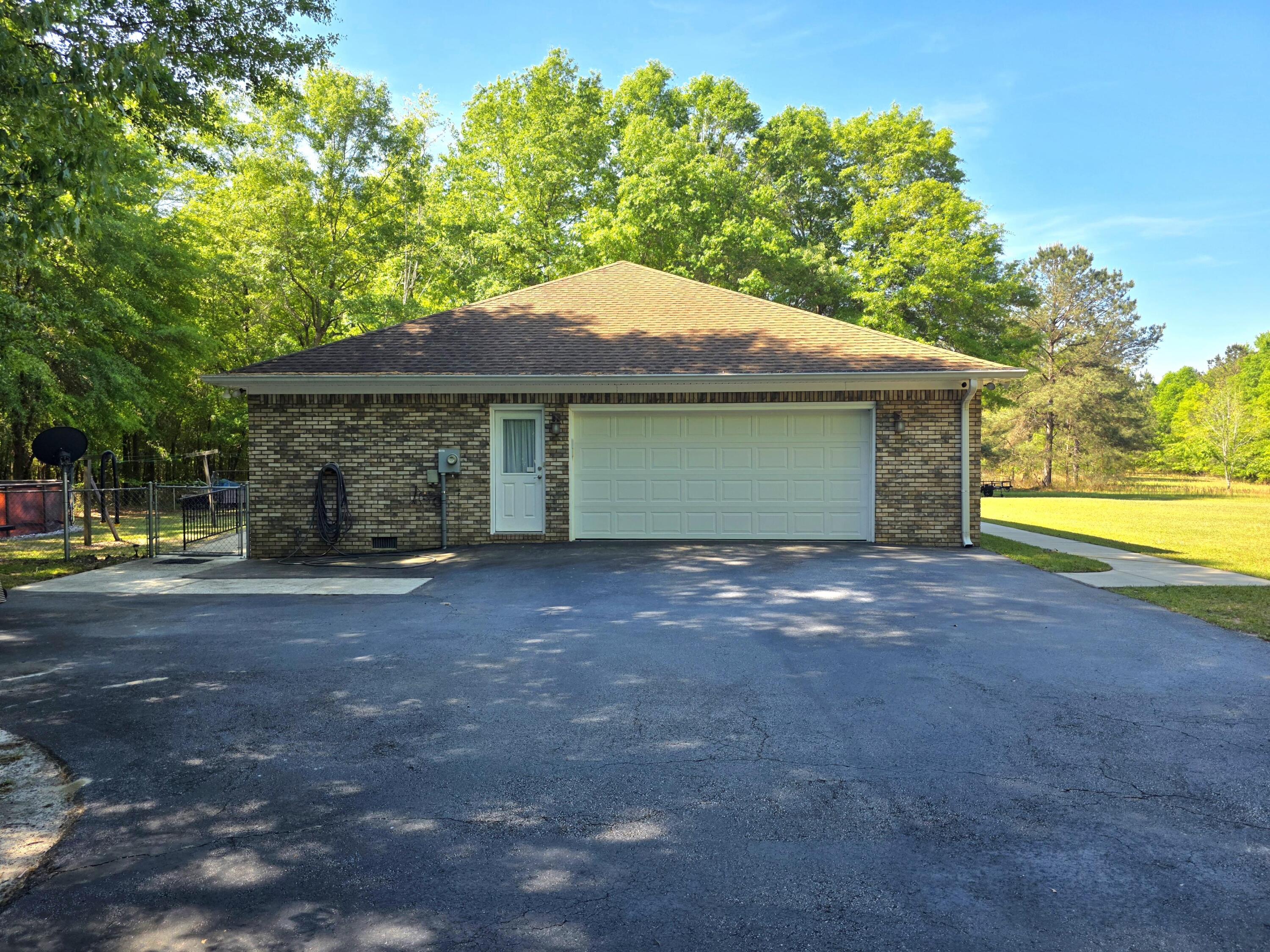 335 West Sheppard Street Stapleton, GA 30823 - Photo 5 of 50 20260414_105835