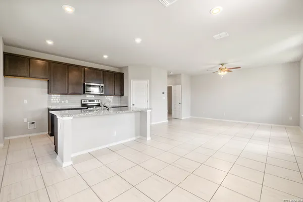 $1,795 | 10119 Jardin Verde, San Antonio, TX 78224