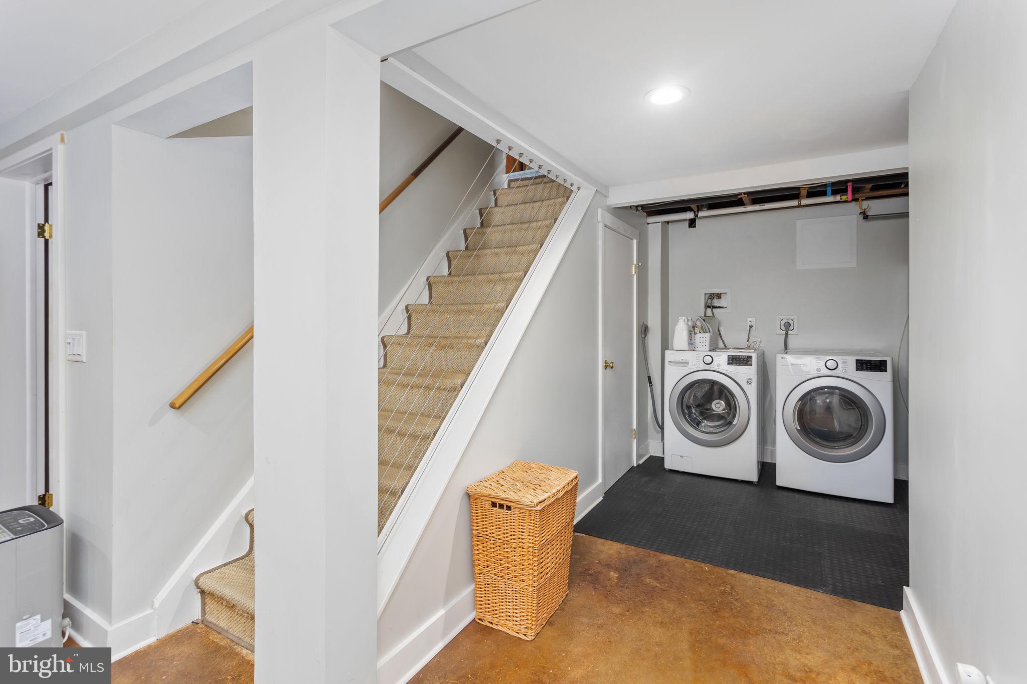 415 Ellisdale Road Chesterfield, NJ 08515 - Photo 27 of 47 a utility room with dryer and washer