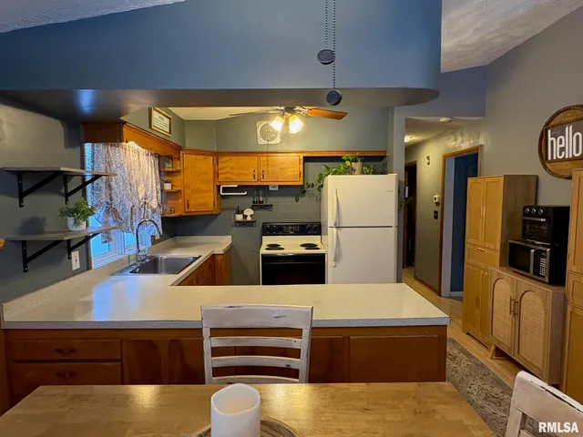 $125,000 | 1690 Elmwood Street, South Jacksonville, IL 62650