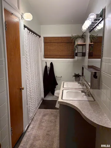 $125,000 | 1690 Elmwood Street, South Jacksonville, IL 62650