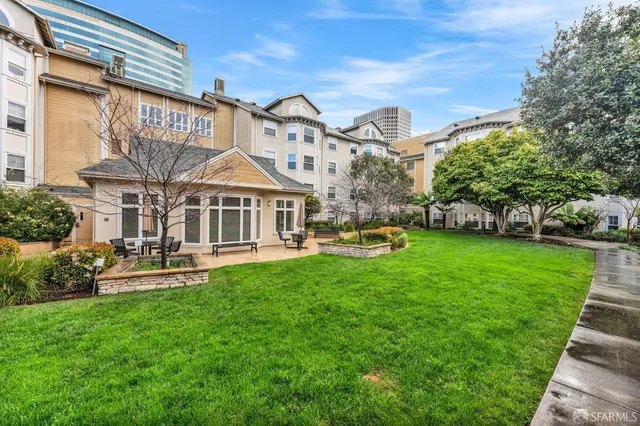 $540,000 | 555 10th Street, Unit 102, Oakland, CA 94607