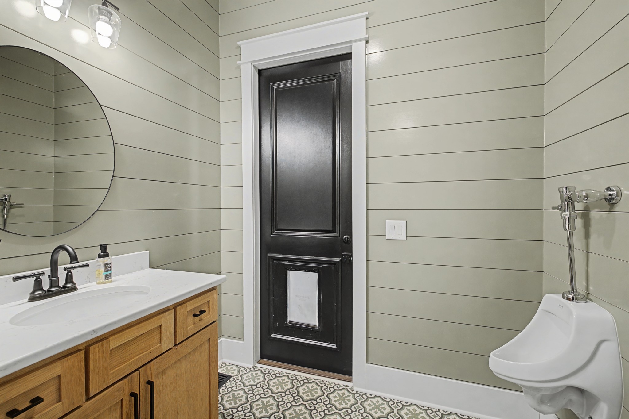 110 Squire Jones Road Bell Buckle, TN 37020 - Photo 23 of 50 a bathroom with a sink toilet and shower