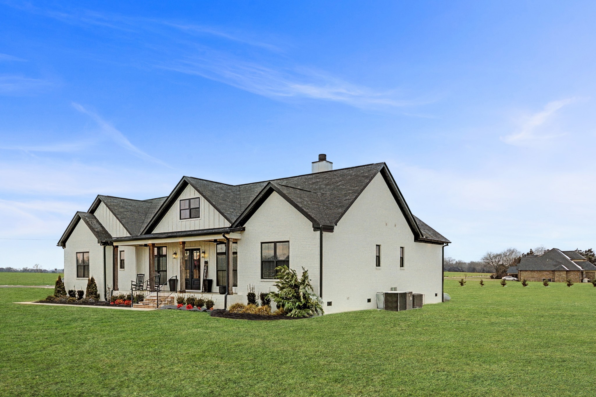 110 Squire Jones Road Bell Buckle, TN 37020 - Photo 3 of 50 a front view of a house with garden