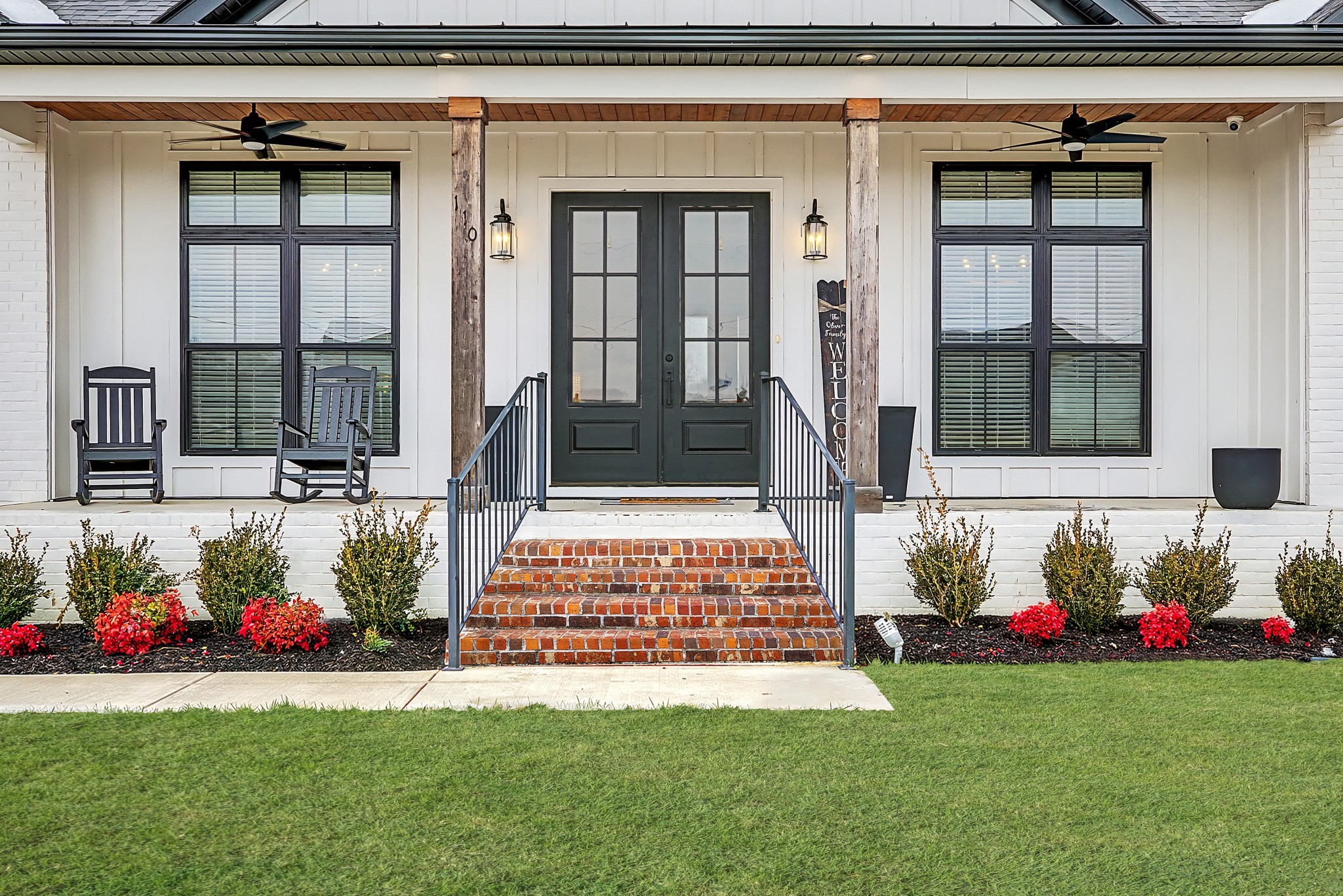 110 Squire Jones Road Bell Buckle, TN 37020 - Photo 4 of 50 a front view of a house