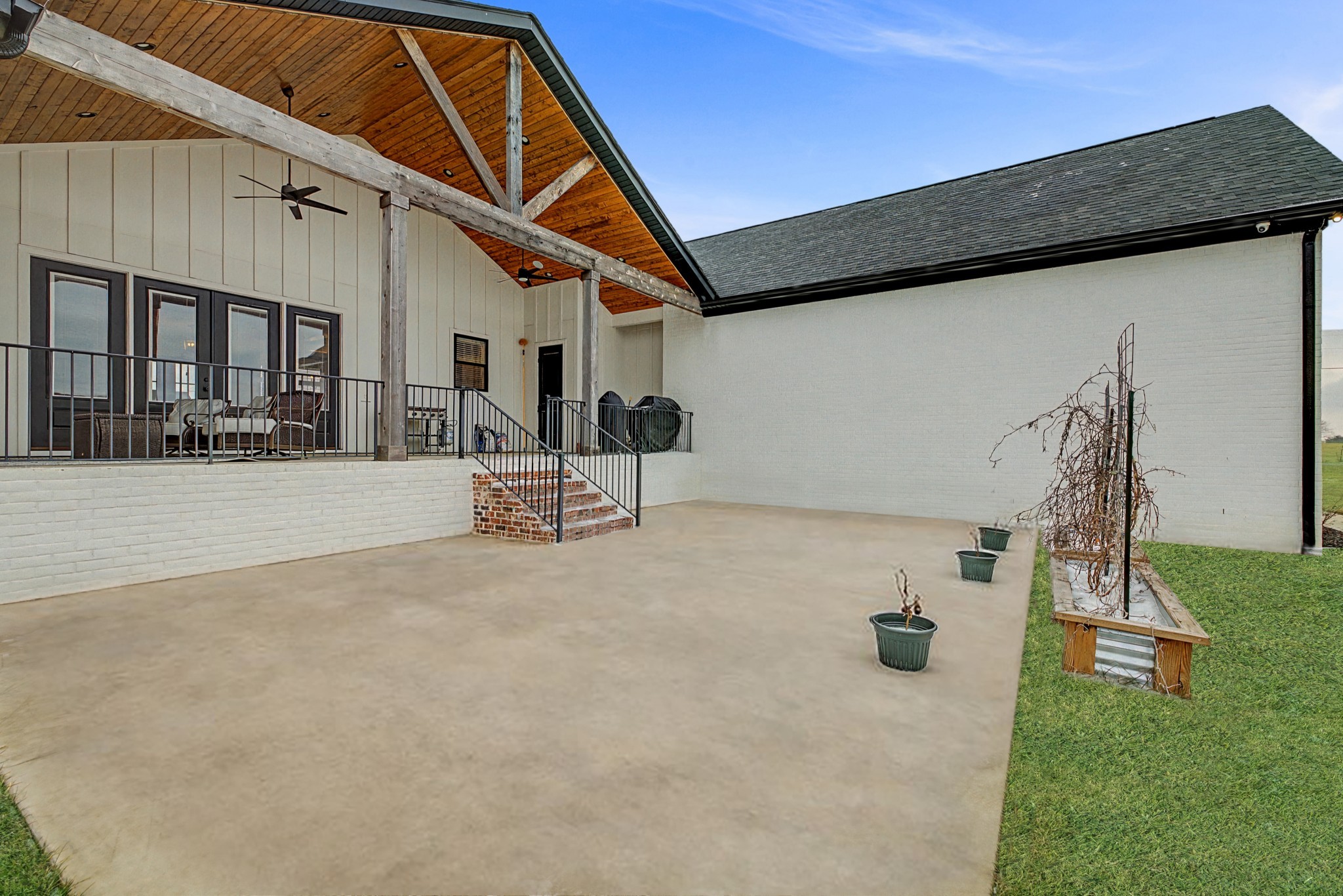 110 Squire Jones Road Bell Buckle, TN 37020 - Photo 47 of 50 a view of a house with a patio