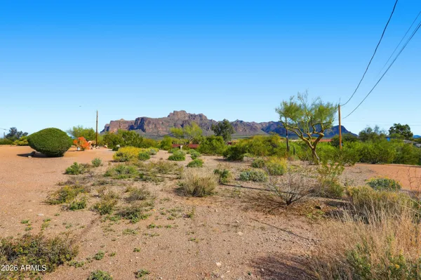 $699,000 | 710 South Muleshoe Road, Apache Junction, AZ 85119